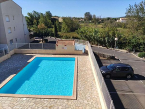 Appartement 2 pièces mezzanine climatisé avec piscine et parking privé à Marseillan - FR-1-326-789